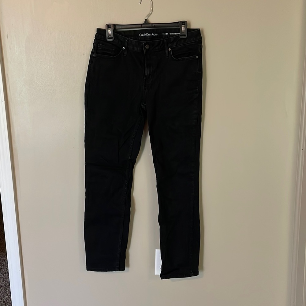 Black skinny jeans